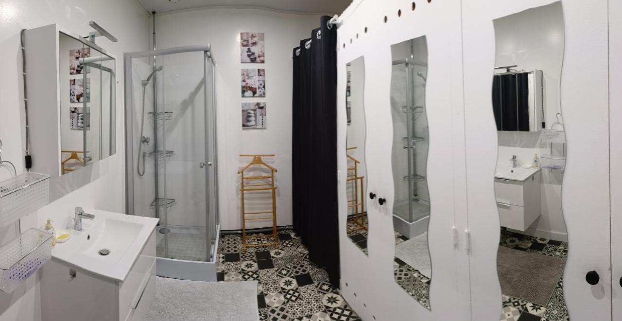Charleville-Mézières Loft Chez Valy Et Herve מראה חיצוני תמונה